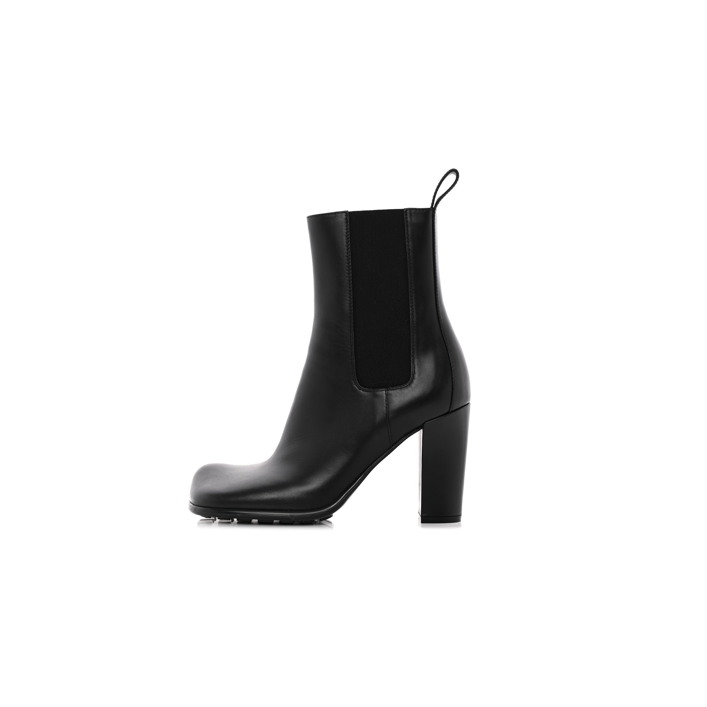 BOTTEGA VENETA CALFSKIN STORM CHELSEA BOOTS 385 BLACK